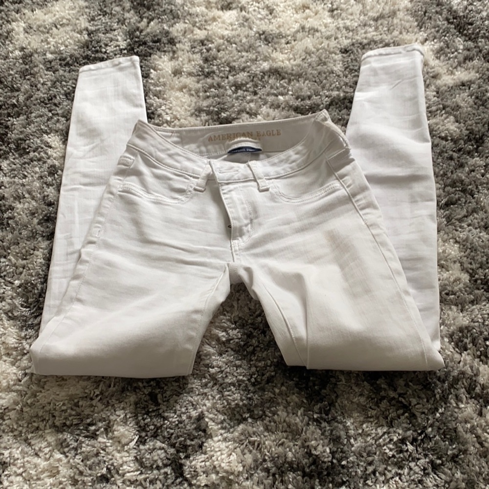 White AE jeans